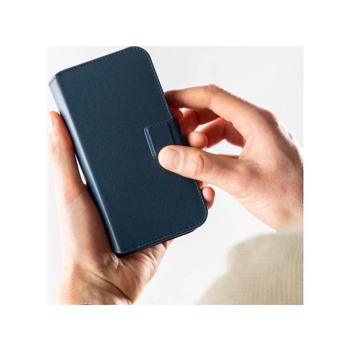 Accezz leather bookcase 2-in-1 met magsafe apple iphone 16 - nightfall blue Accezz leather bookcase 2-in-1 met magsafe apple iphone 16 - nightfall blue