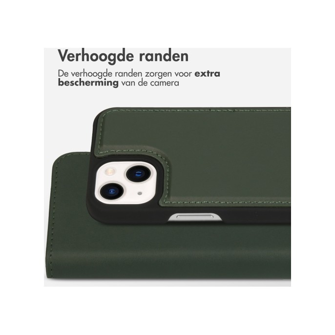 Accezz premium leather 2 in 1 wallet bookcase apple iphone 13 mini - groen Accezz premium leather 2 in 1 wallet bookcase apple iphone 13 mini - groen
