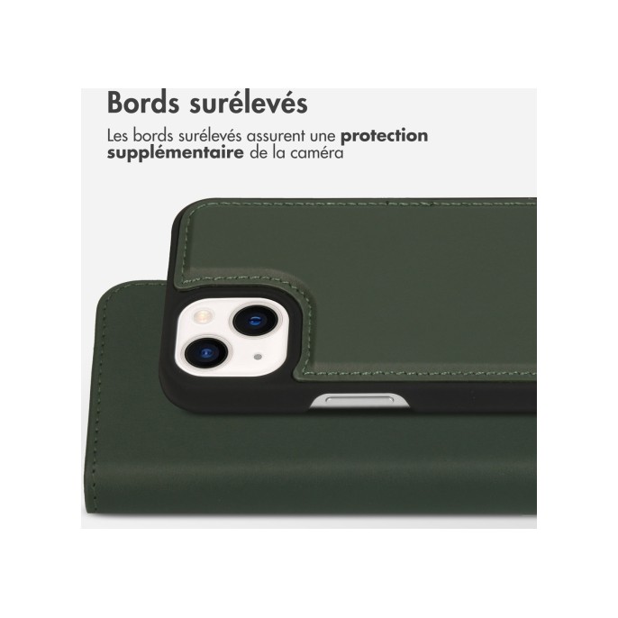 Accezz premium leather 2 in 1 wallet bookcase apple iphone 13 mini - groen Accezz premium leather 2 in 1 wallet bookcase apple iphone 13 mini - groen