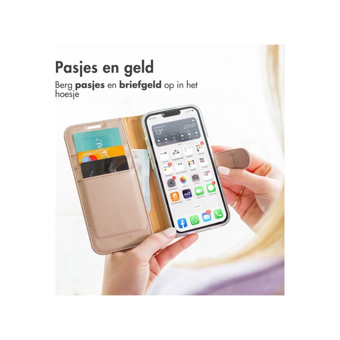 Accezz wallet softcase bookcase iphone 13 pro - goud Accezz wallet softcase bookcase iphone 13 pro - goud