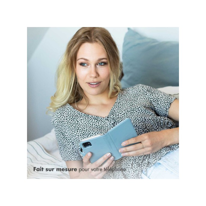 Selencia echt lederen bookcase iphone 16 - air blue Selencia echt lederen bookcase iphone 16 - air blue