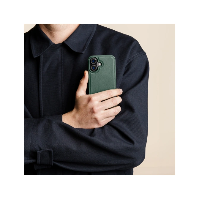 Accezz Edge Backcover met MagSafe Apple iPhone 16 - Groen