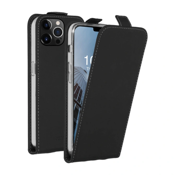 Accezz Flipcase Apple iPhone 13 Pro - Zwart