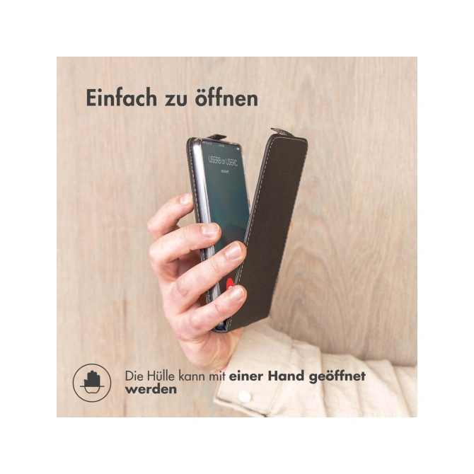 Accezz Flipcase Apple iPhone 13 Pro - Zwart