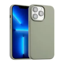 Accezz Liquid Silicone Backcover met MagSafe Apple iPhone 13 Pro - Cooper Green