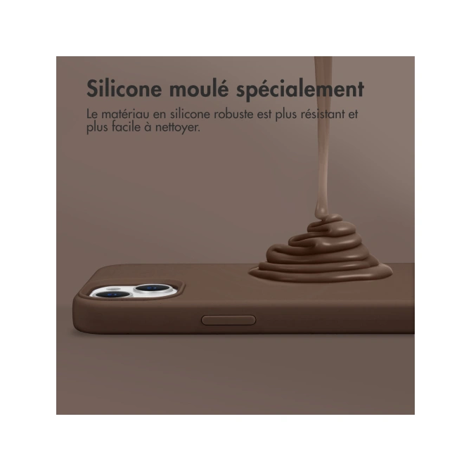 Accezz Liquid Silicone Backcover met MagSafe Apple iPhone 15 Pro - New Tea Brown