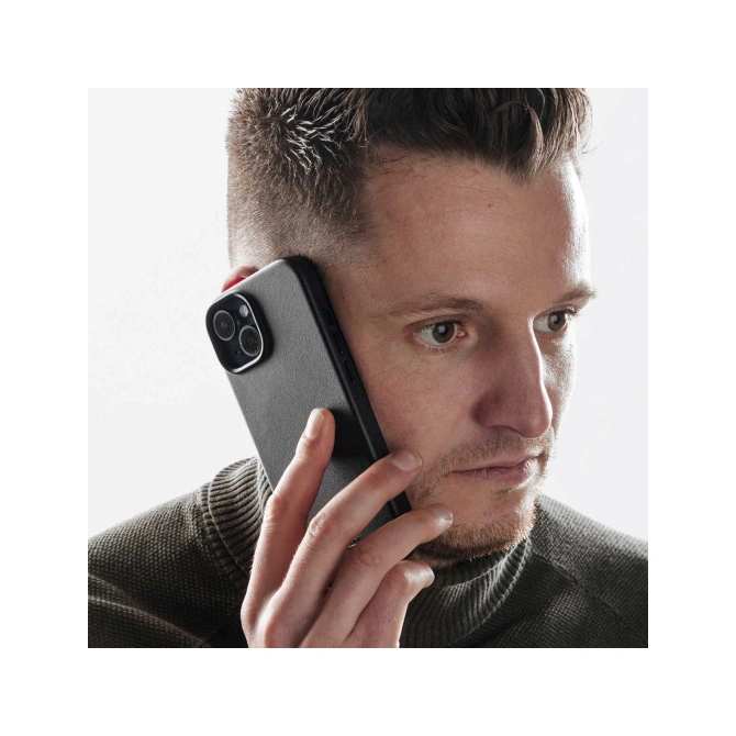 Accezz MagSafe Leather Backcover Apple iPhone 17 - Onyx Black