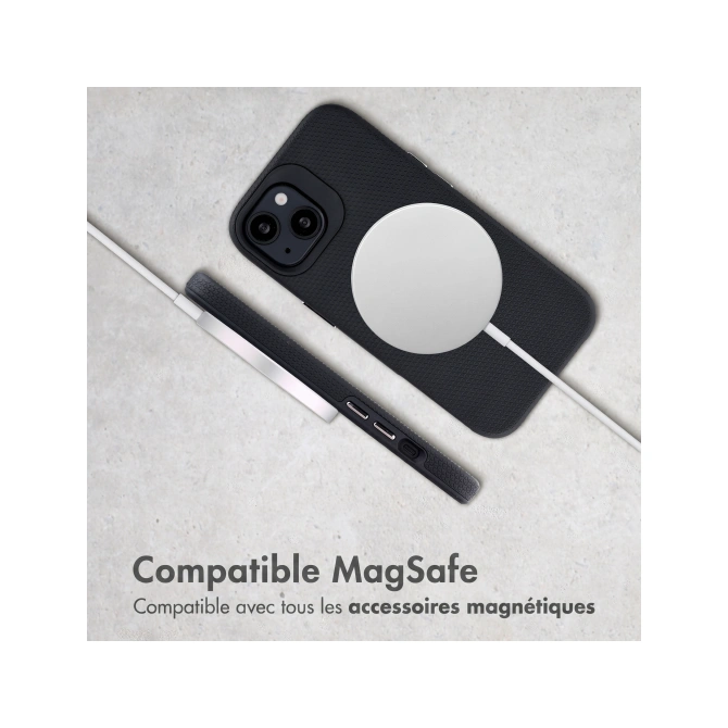 Accezz Tough Backcover met MagSafe Apple iPhone 14 - Zwart
