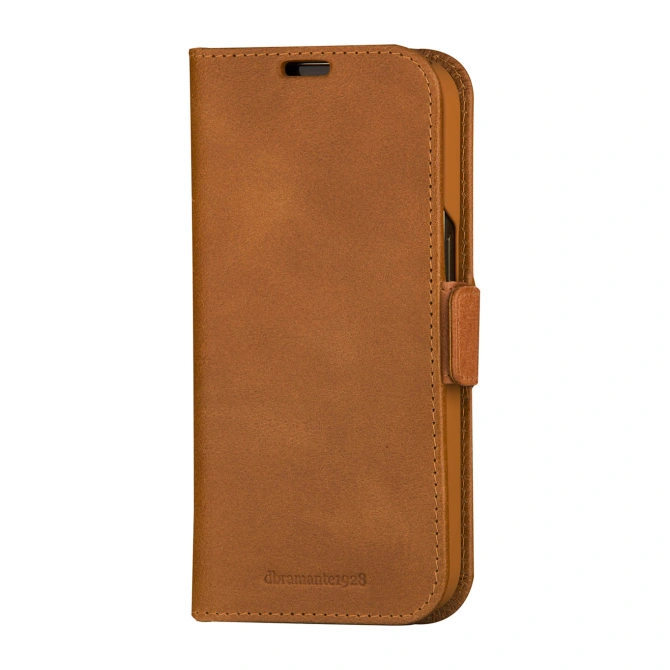 dbramante1928 Copenhagen Bookcase Apple iPhone 17e / 16e / 15 / 14 / 13 - Bruin