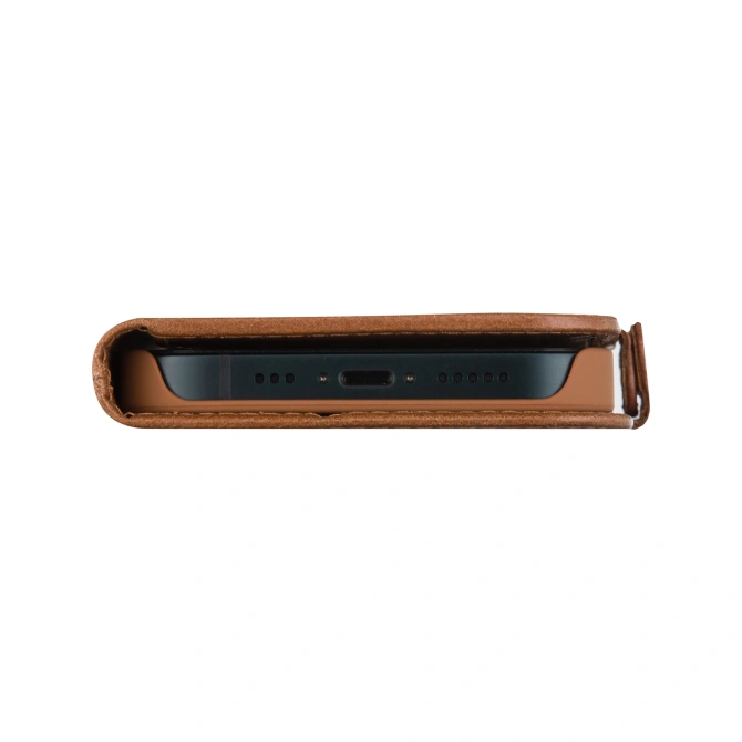 dbramante1928 Copenhagen Bookcase Apple iPhone 17e / 16e / 15 / 14 / 13 - Bruin