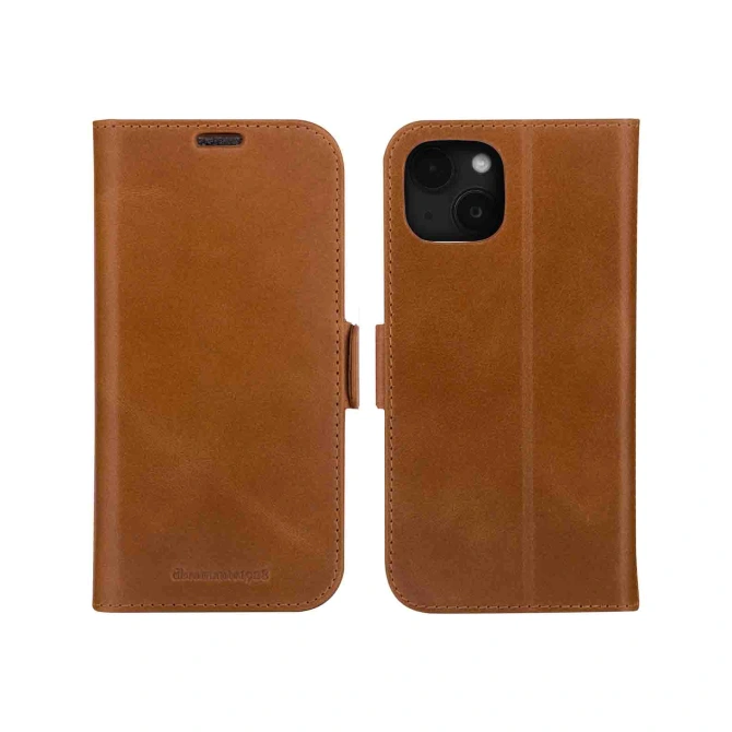 dbramante1928 Copenhagen Bookcase Apple iPhone 17e / 16e / 15 / 14 / 13 - Bruin