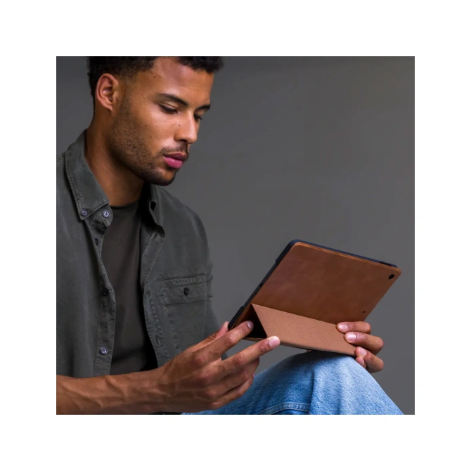 dbramante1928 Risskov Case Apple iPad Pro 11 (2025) M5 / (2024) M4 - Tan