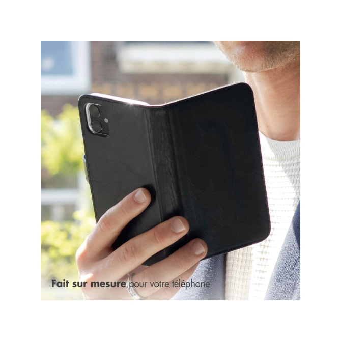 Selencia Echt Leren Bookcase Apple iPhone 13 Pro - Zwart