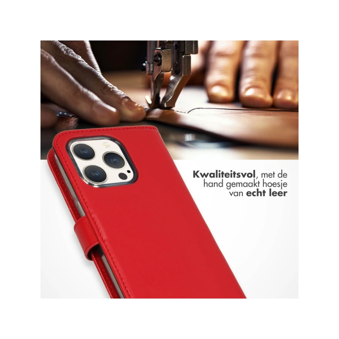 Selencia Echt Leren Bookcase Apple iPhone 15 Pro - Rood