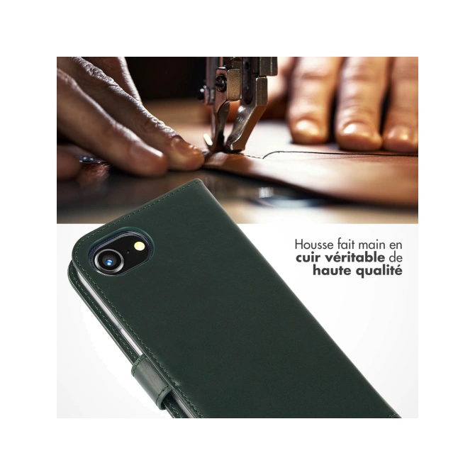 Selencia Echt Leren Bookcase Apple iPhone 17e / 16e - Groen