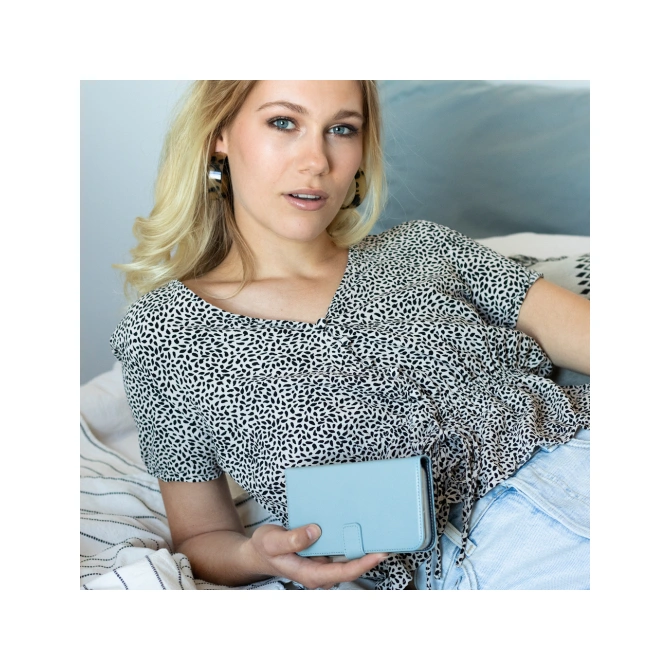 Selencia Echt Leren Bookcase Apple iPhone Xr - Air Blue