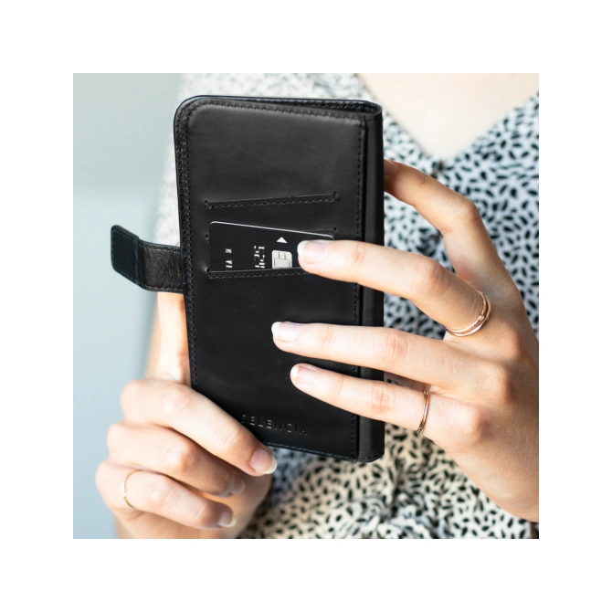 Selencia Echt Leren Bookcase Apple iPhone Xs Max - Zwart