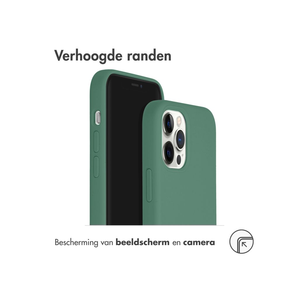Accezz Liquid Silicone Backcover met MagSafe Apple iPhone 12 (Pro) - Donkergroen