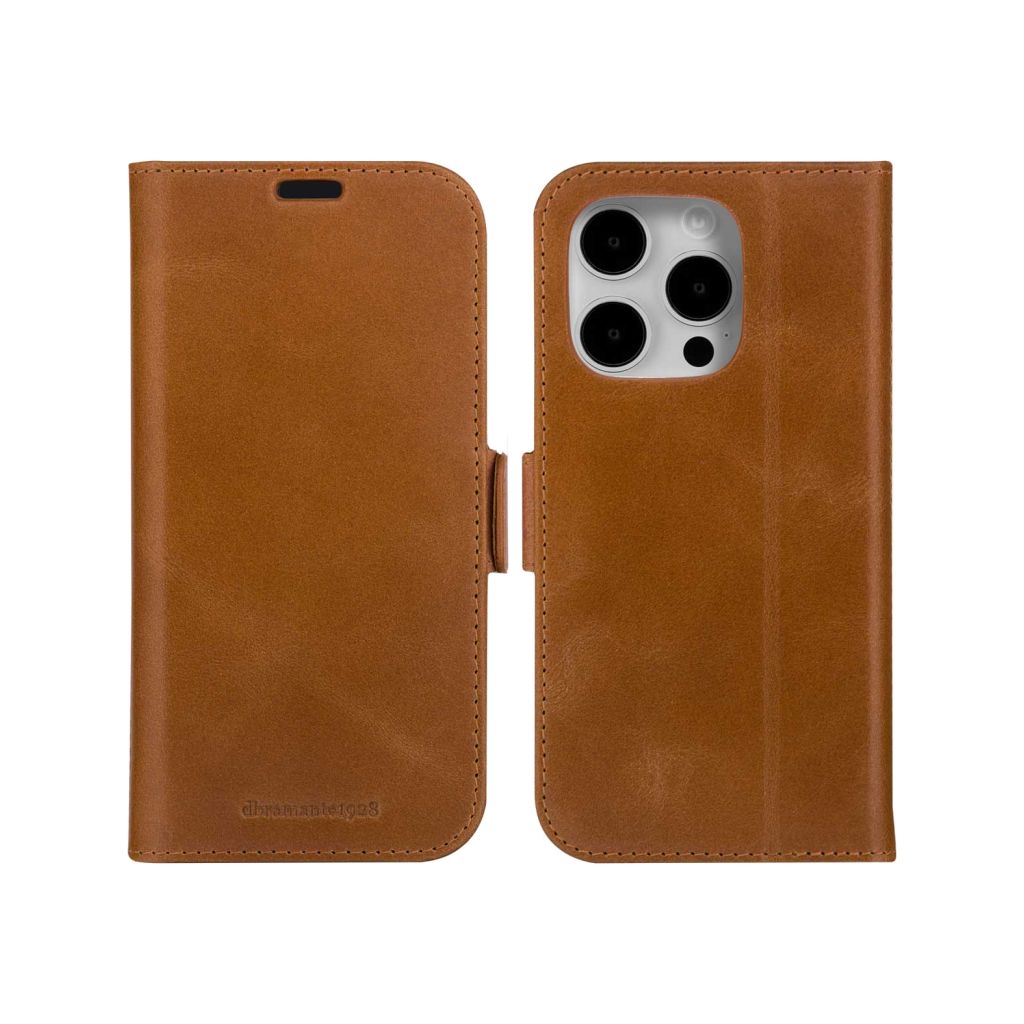 dbramante1928 Copenhagen Bookcase Apple iPhone 15 Pro - Bruin